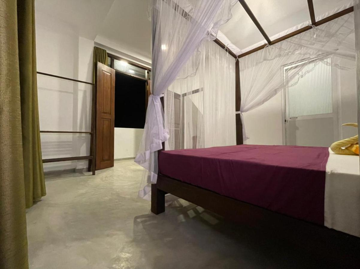 Sunny Mound Unawatuna Close By Sri Yoga Shala Exterior photo